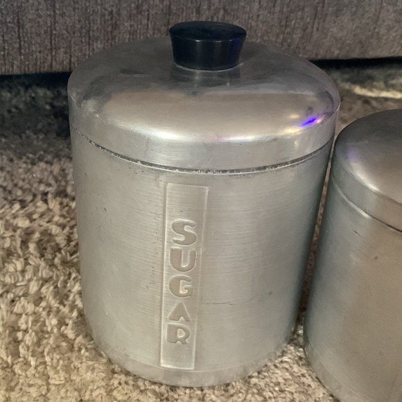 Vintage Aluminum Canister Set with Salt and Pepper shakers! - Picture 2 of 7